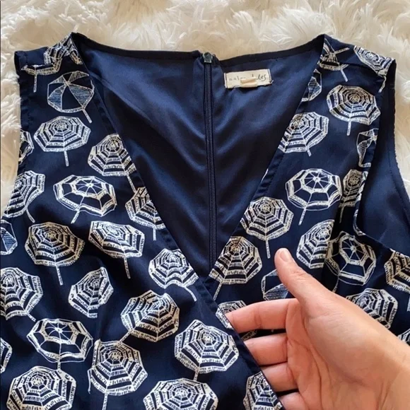 Maison Jules Women’s Navy Blue Umbrella Preppy Sun V Neck Dress Size Medium - Picture 6 of 9
